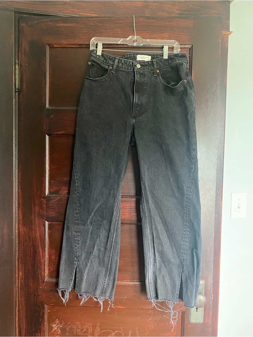 ABERCROMBIE & FITCH CURVE LOVE ‘90S RELAXED JEANS - 10S